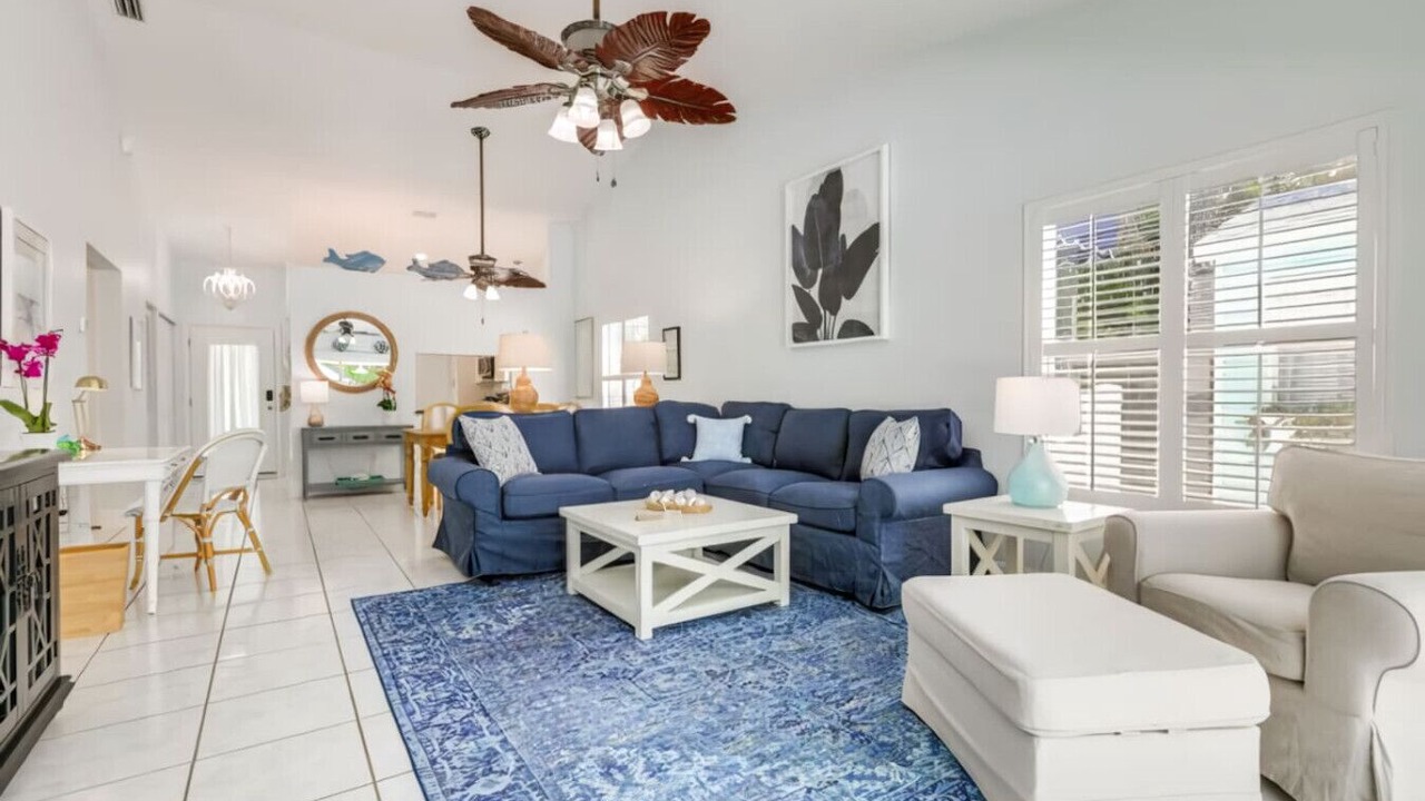 Photo of Livingroom in Juno Beach