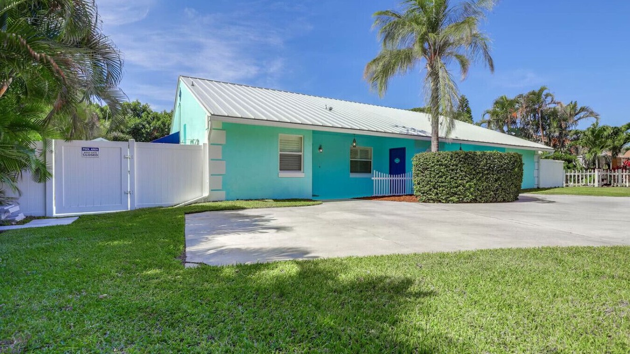 Photo of Outdoor in Juno Beach