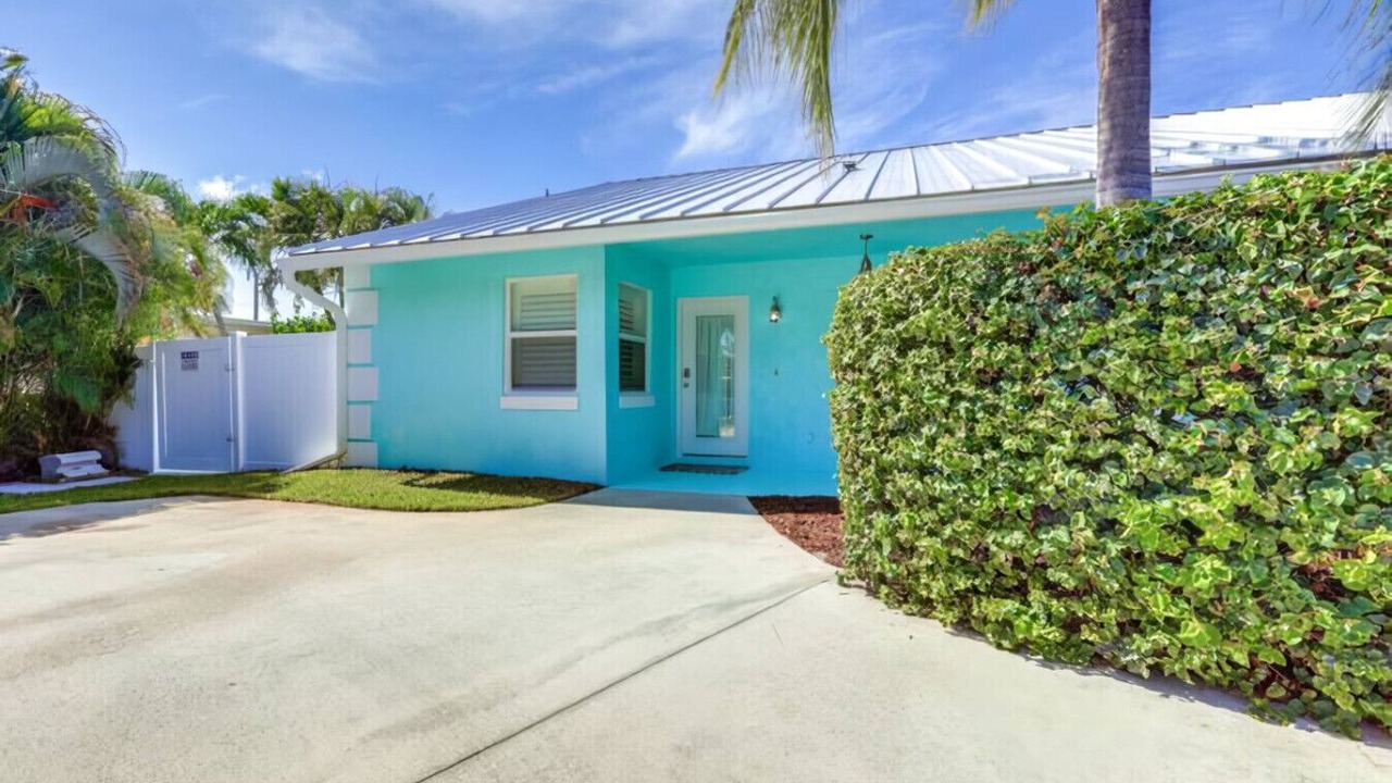 Photo of Outdoor in Juno Beach