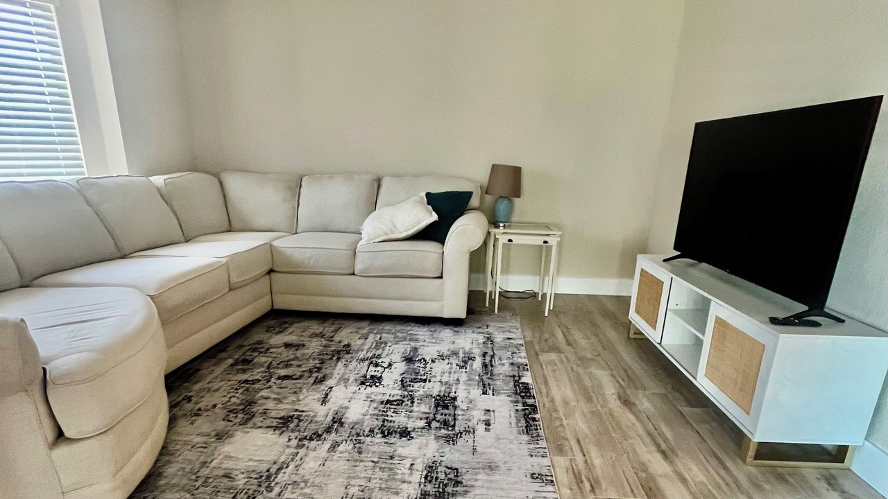 Photo of Livingroom in South Gulf Cove