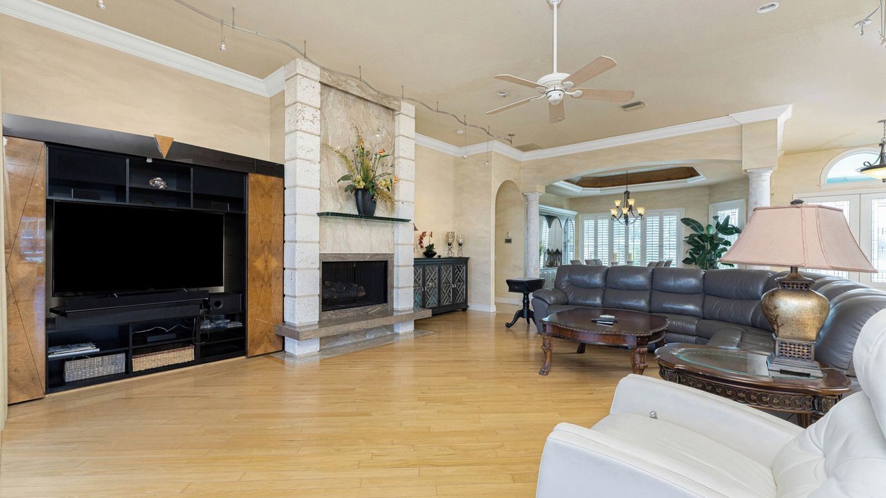 Photo of Livingroom in Englewood