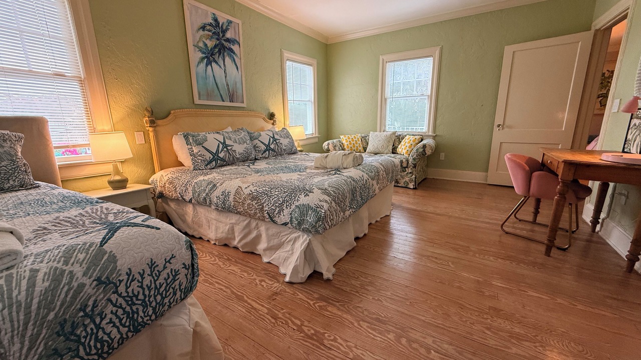Photo of Bedroom in Old Northwood
