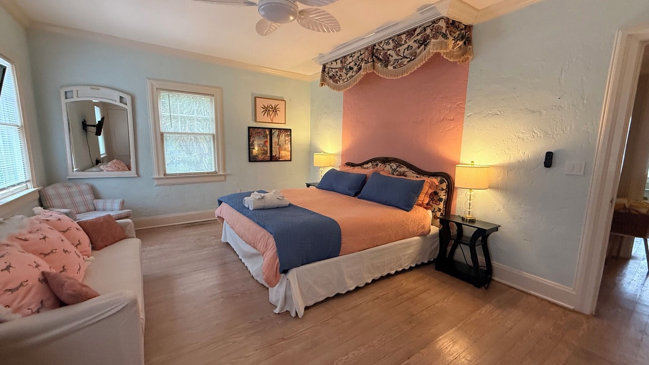 Photo of Bedroom in Old Northwood