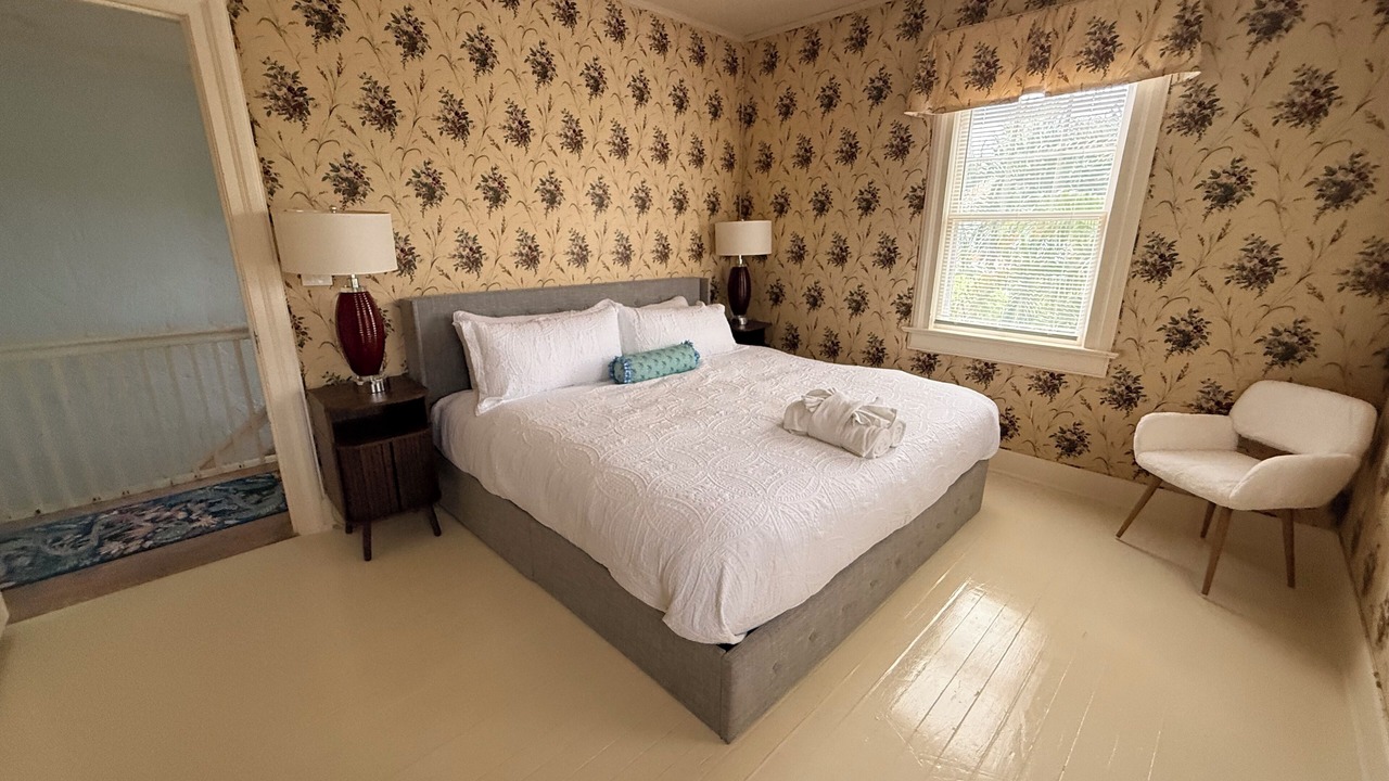 Photo of Bedroom in Old Northwood