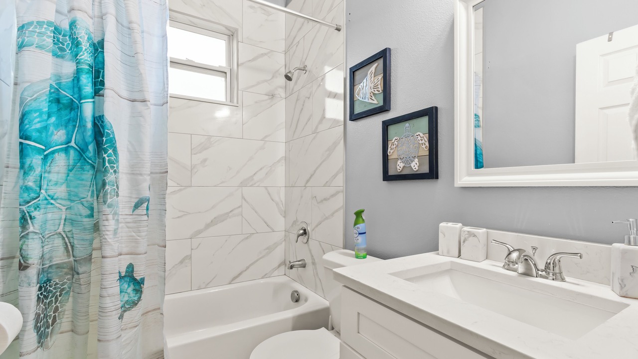 Photo of Bathroom in Clair-Mel City
