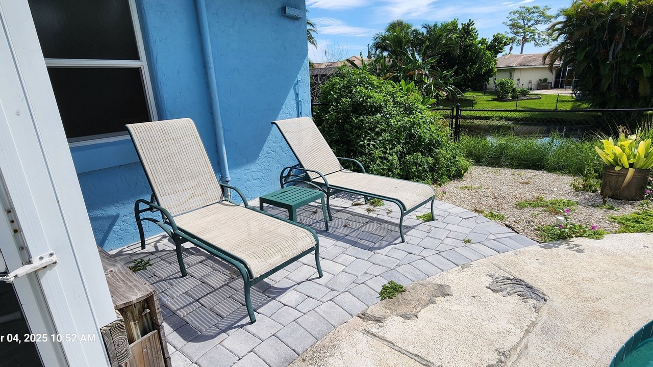 Photo of Patio Balcony in Laurel