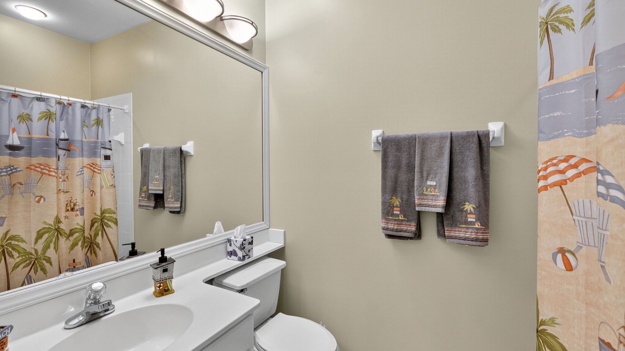Photo of Bathroom in Tropical Cove