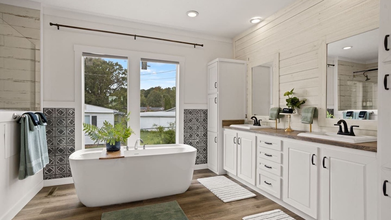 Photo of Bathroom in Inman