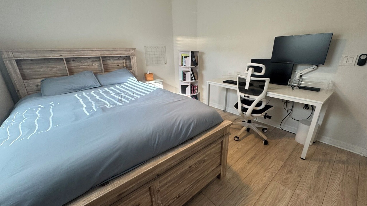 Photo of Bedroom in Historic Downtown Melbourne