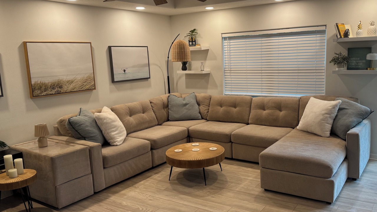 Photo of Livingroom in Historic Downtown Melbourne