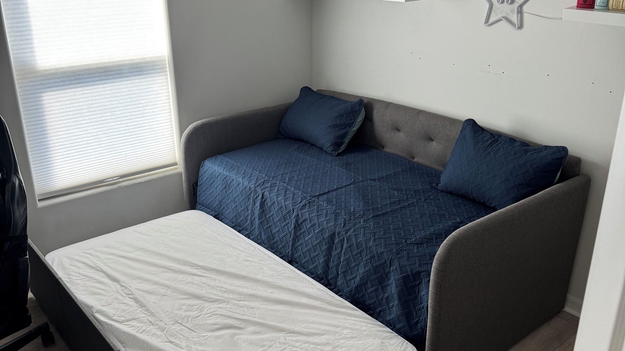 Photo of Bedroom in Historic Downtown Melbourne