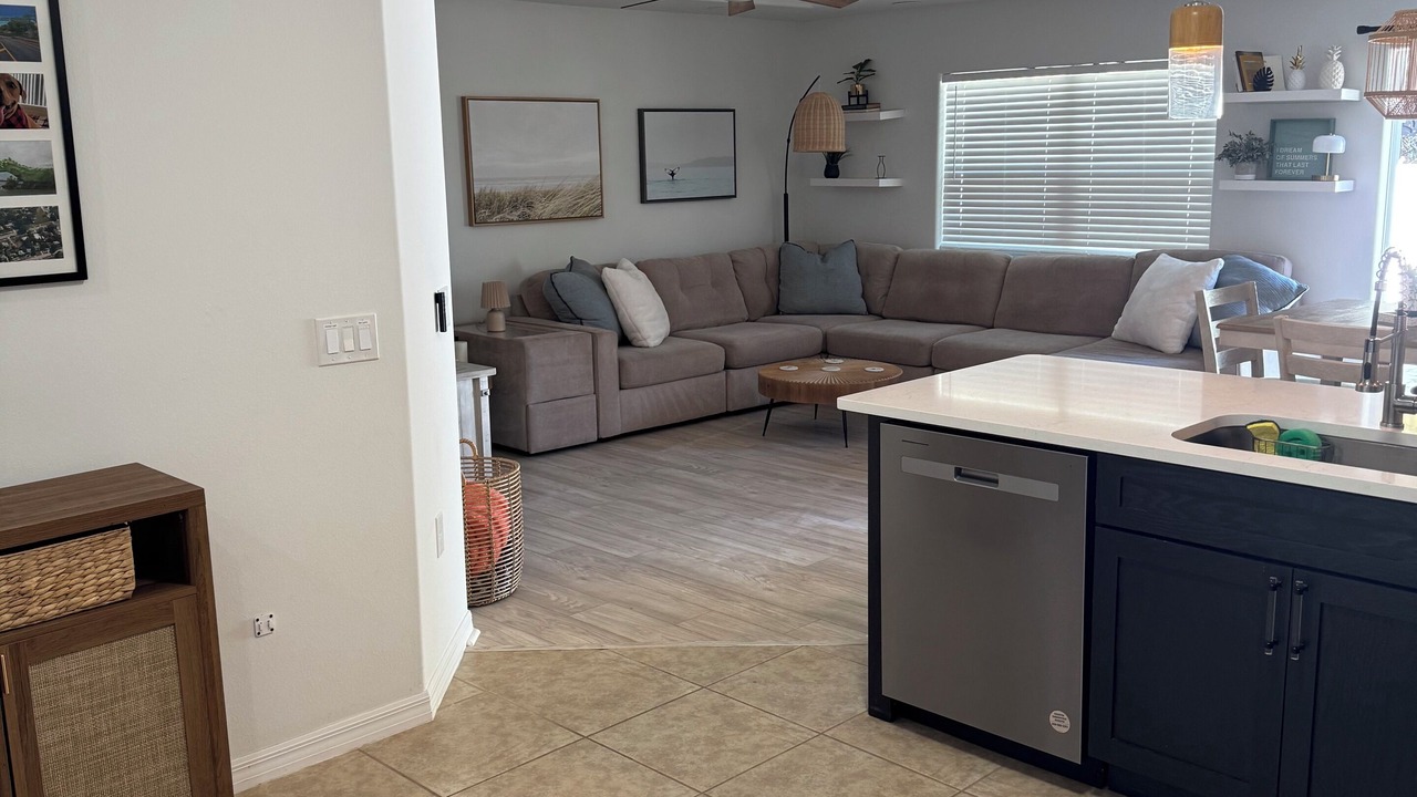 Photo of Livingroom in Historic Downtown Melbourne