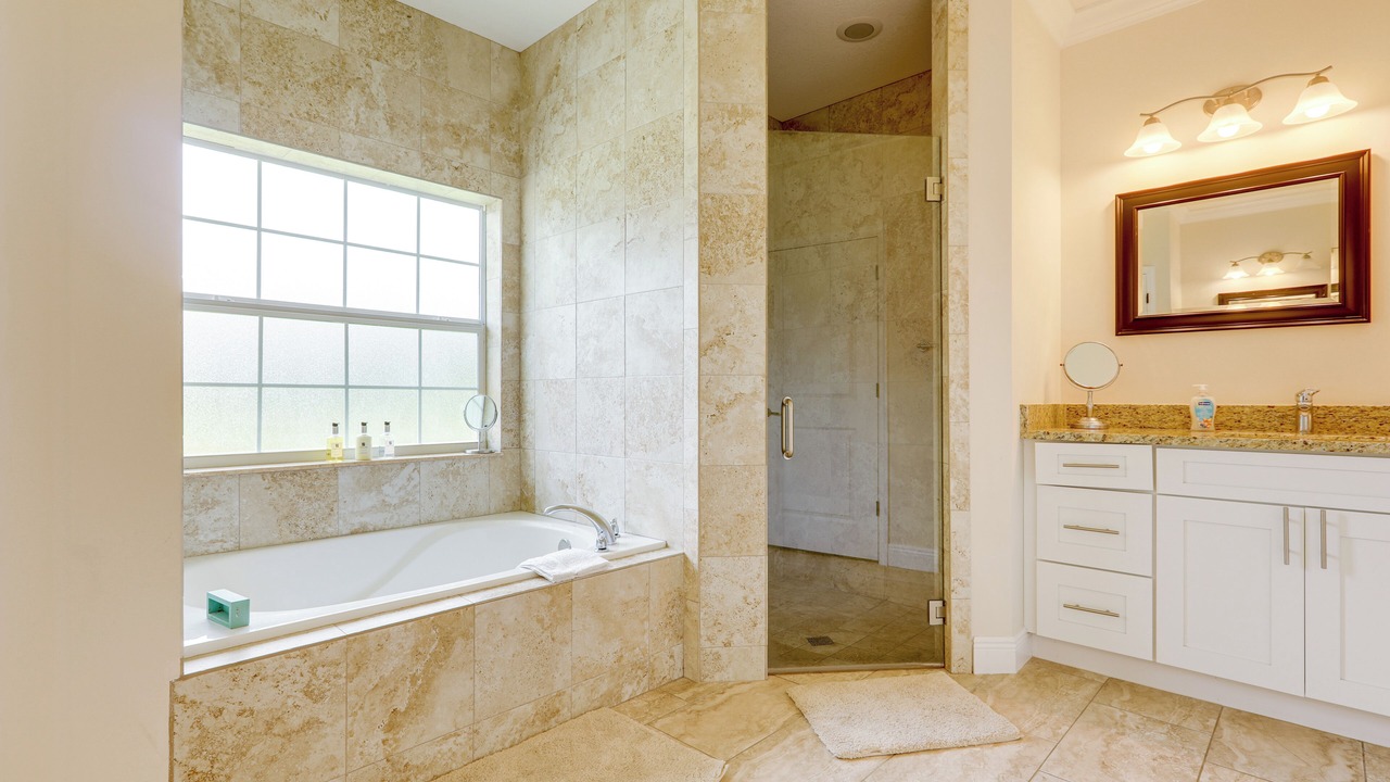 Photo of Bathroom in Hunt Club