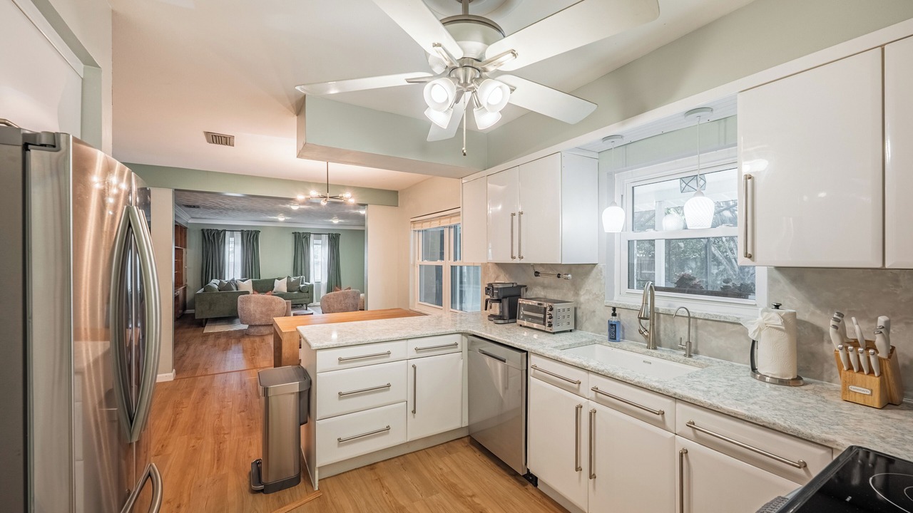 Photo of Kitchen in Lake Magdalene