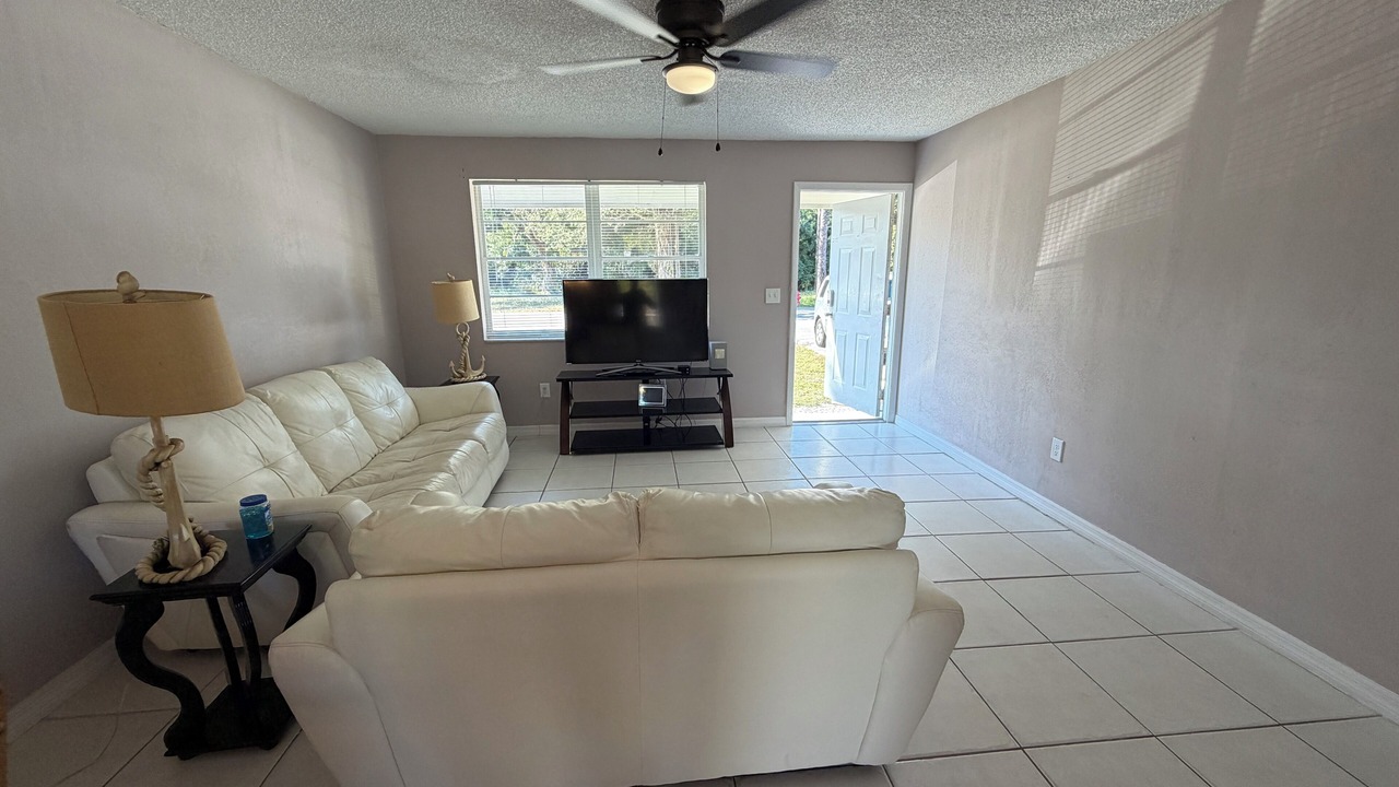 Photo of Livingroom in Greenacres