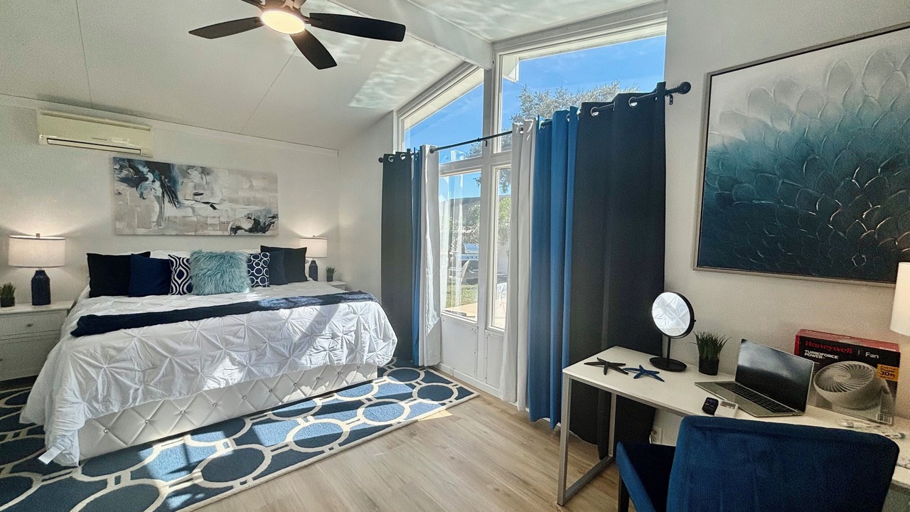 Photo of Bedroom in Seminole