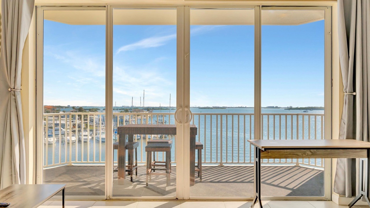 Photo of Patio Balcony in St. Petersburg