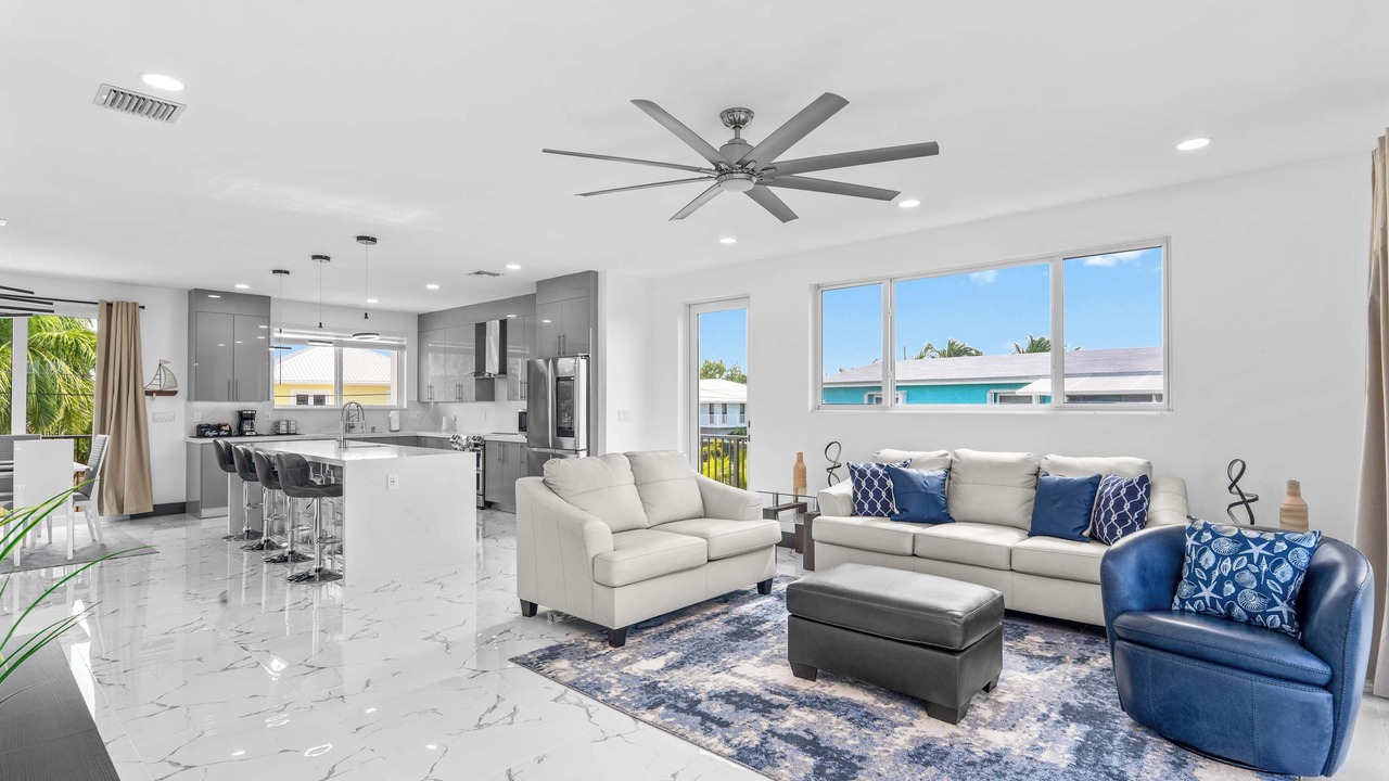 Photo of Livingroom in Marathon