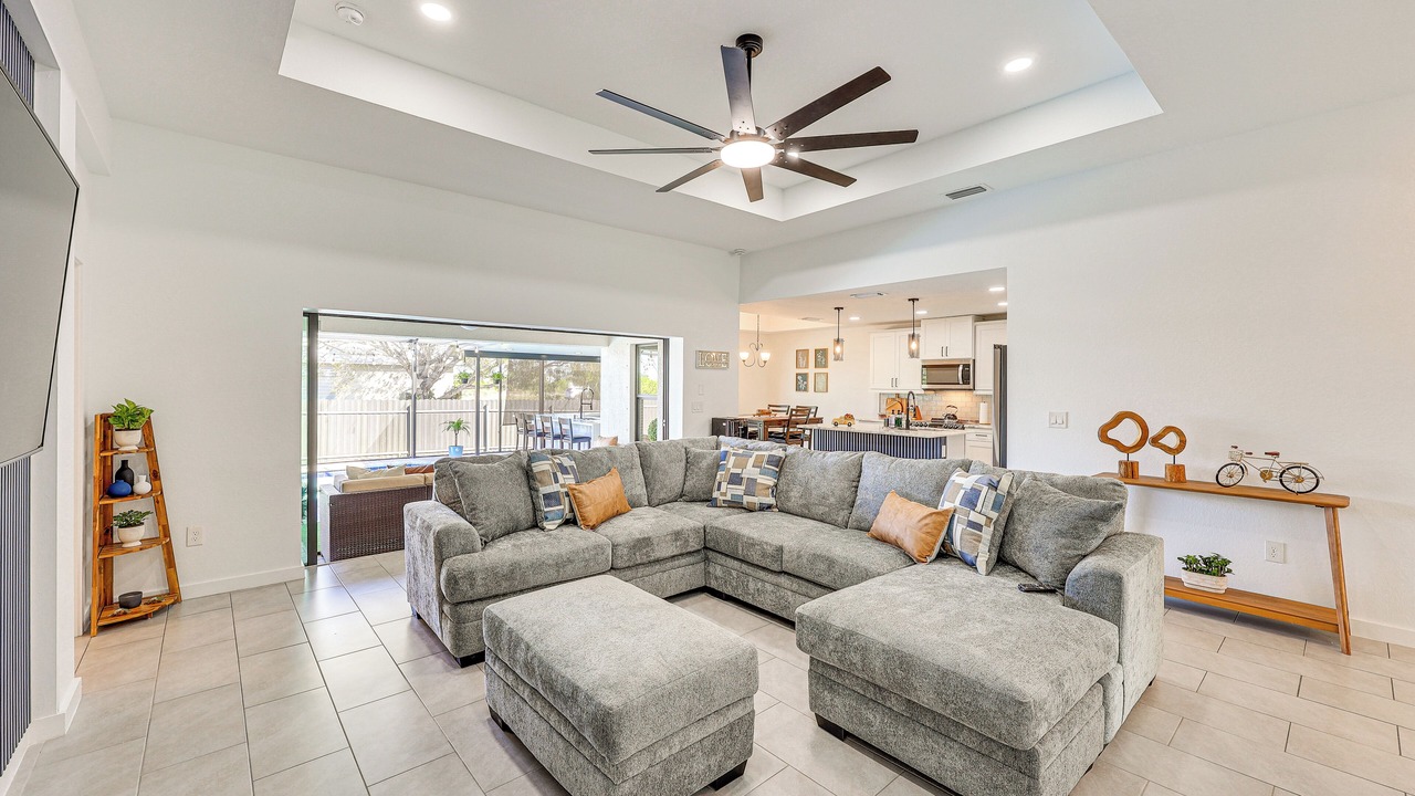 Photo of Livingroom in Diplomat