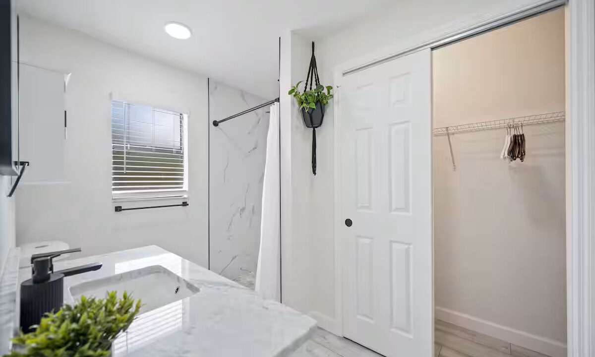 Photo of Bathroom in Lakeland