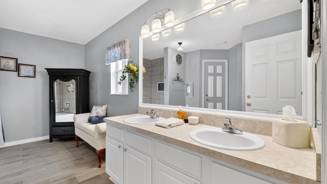 Photo of Bathroom in Port Saint Lucie