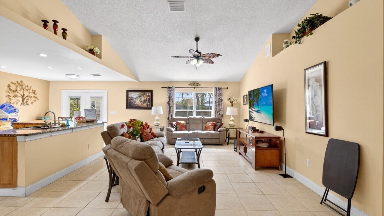 Photo of Livingroom in Port Saint Lucie