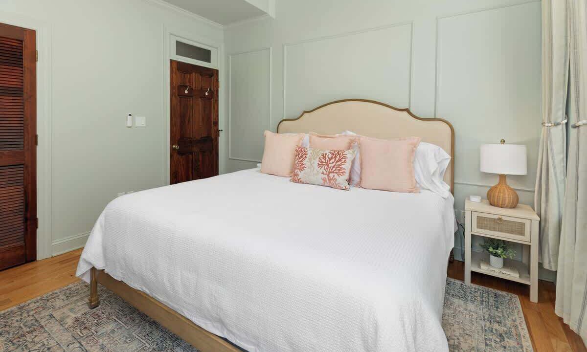 Photo of Bedroom in Admiral Estates