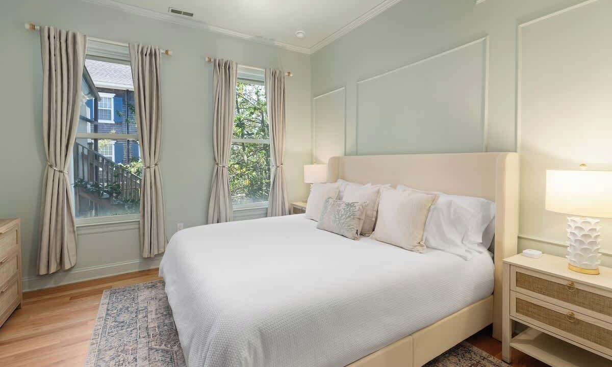 Photo of Bedroom in Admiral Estates