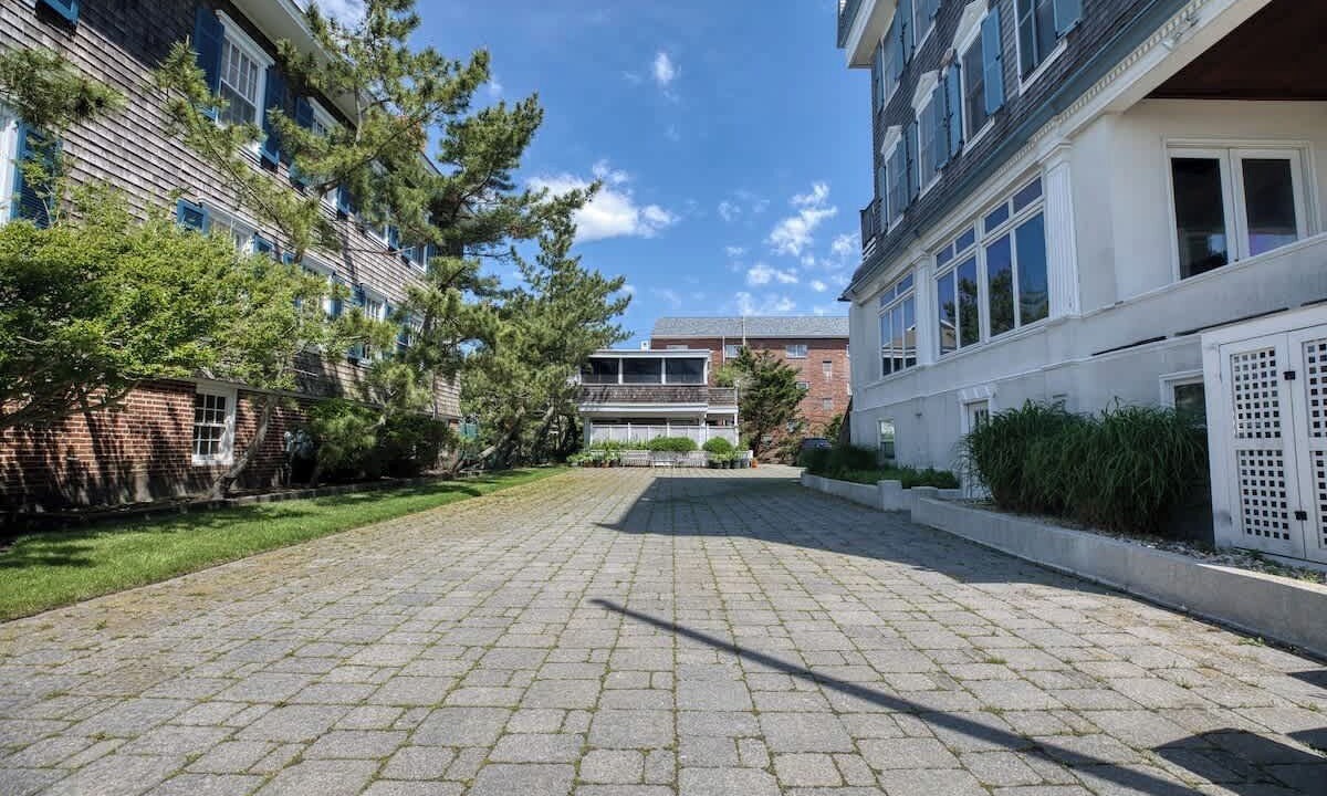 Photo of Others in Admiral Estates