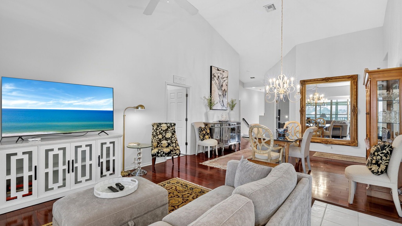 Photo of Bedroom in Tropical Cove