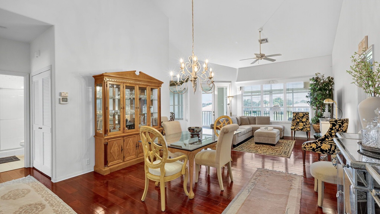 Photo of Bedroom in Tropical Cove