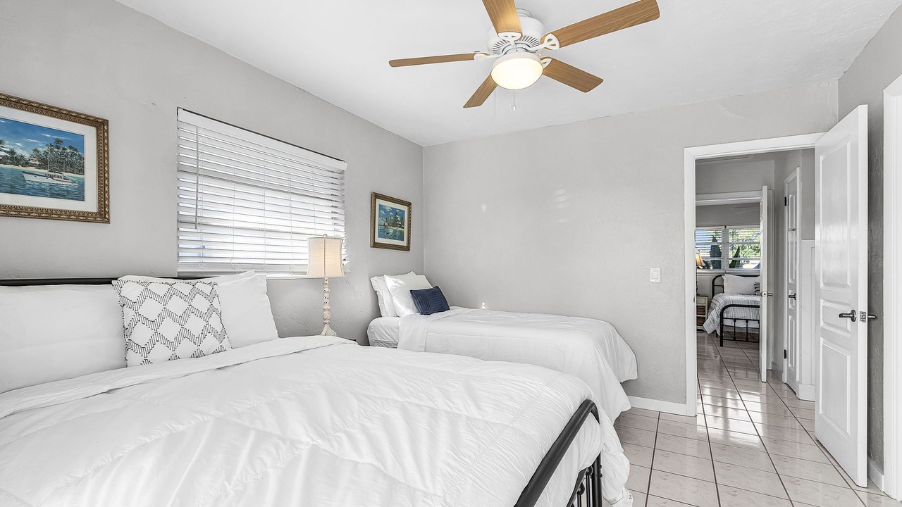 Photo of Bedroom in Yacht Club
