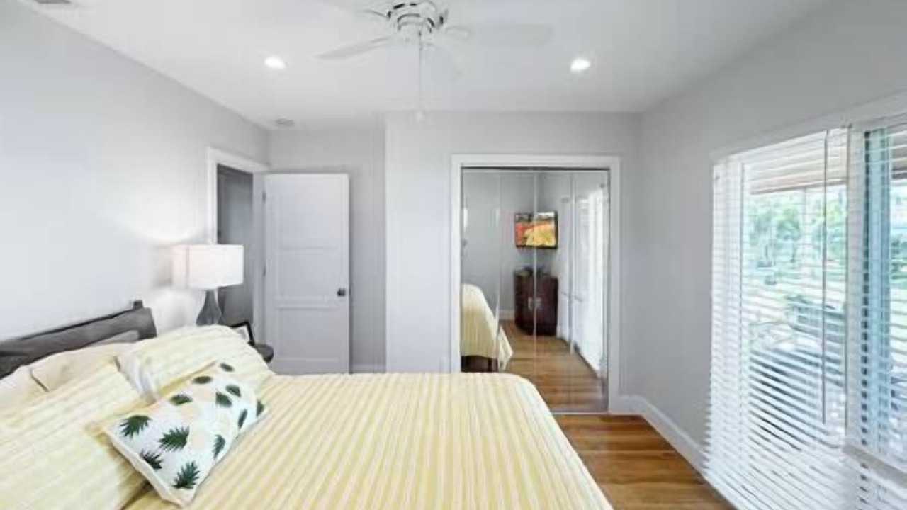 Photo of Bedroom in Sebring Shores