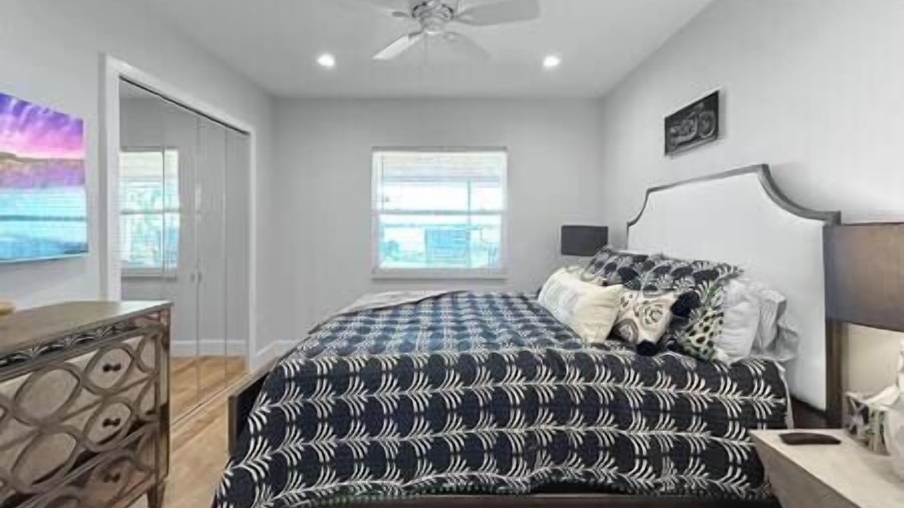 Photo of Bedroom in Sebring Shores
