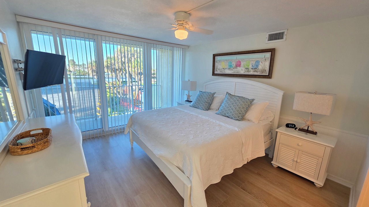 Photo of Bedroom in Hutchinson Island South