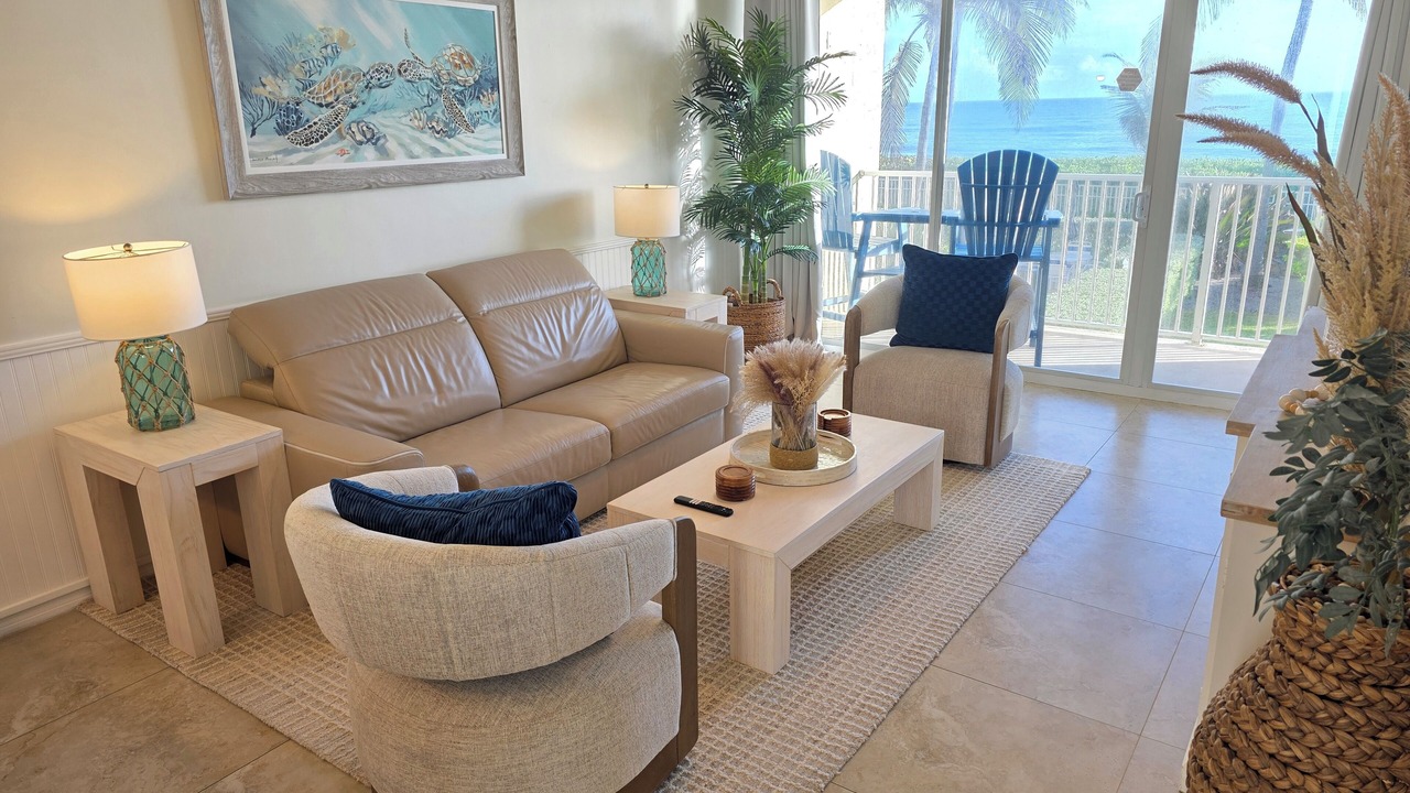 Photo of Livingroom in Hutchinson Island South