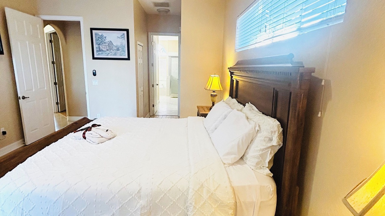 Photo of Bedroom in Yacht Club