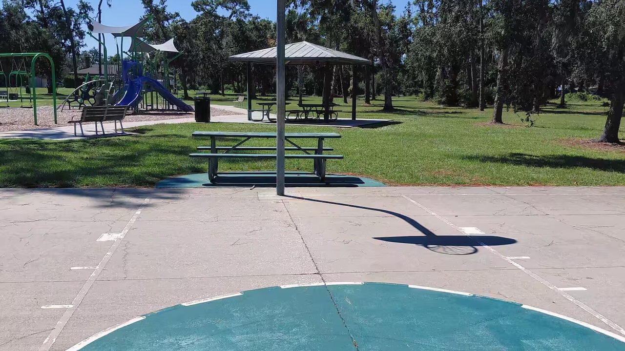 Photo of Others in Gibsonton