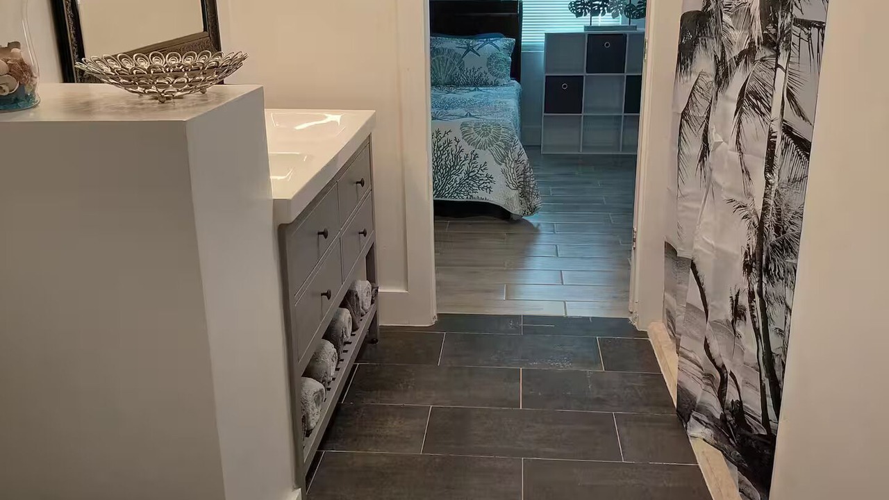 Photo of Bedroom in Gibsonton