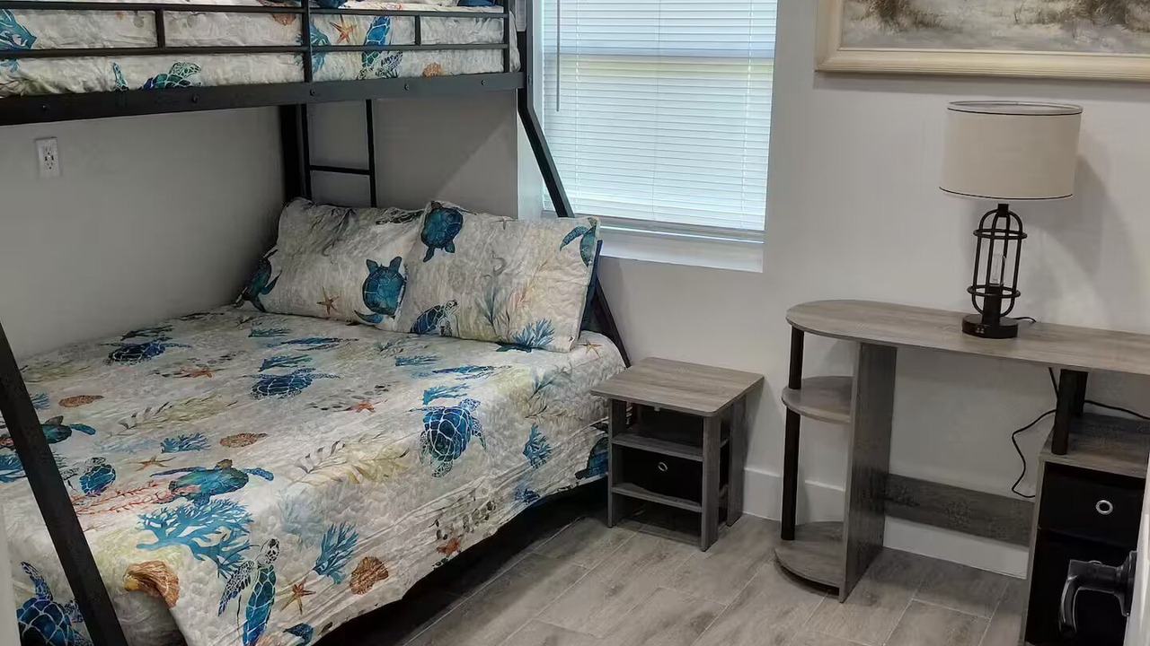 Photo of Bedroom in Gibsonton