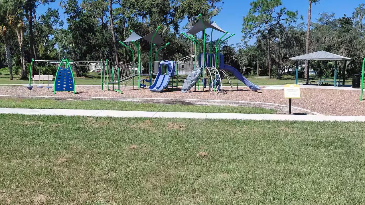 Photo of Others in Gibsonton