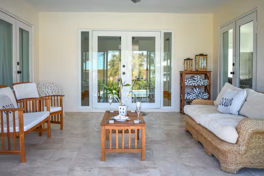 Photo of Livingroom in Bonita Shores
