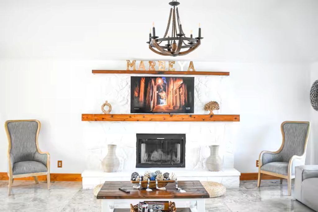Photo of Livingroom in Bonita Shores