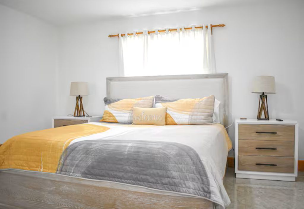 Photo of Bedroom in Bonita Shores
