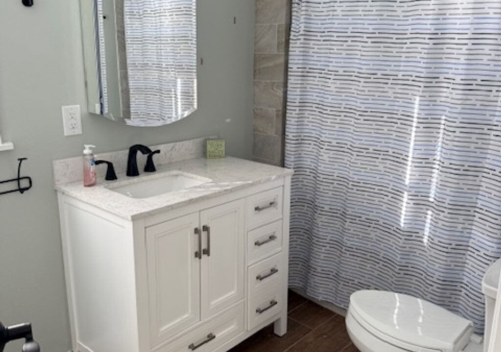 Photo of Bathroom in Hills T P