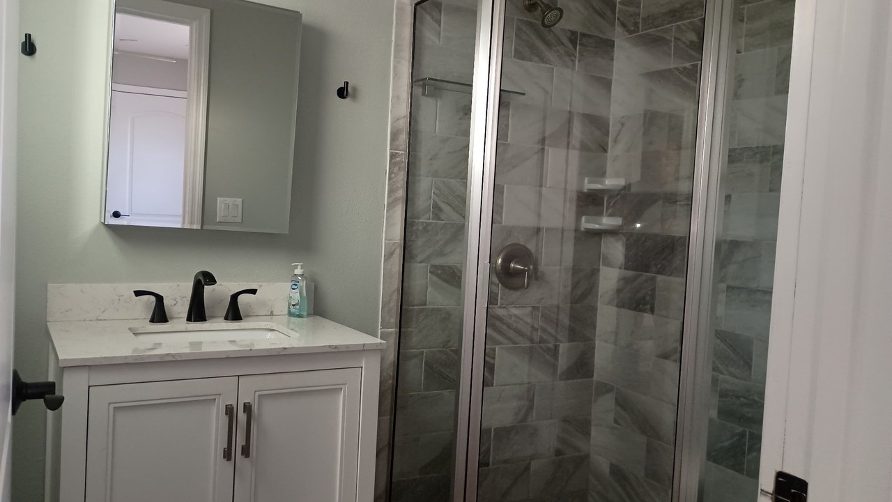 Photo of Bathroom in Hills T P