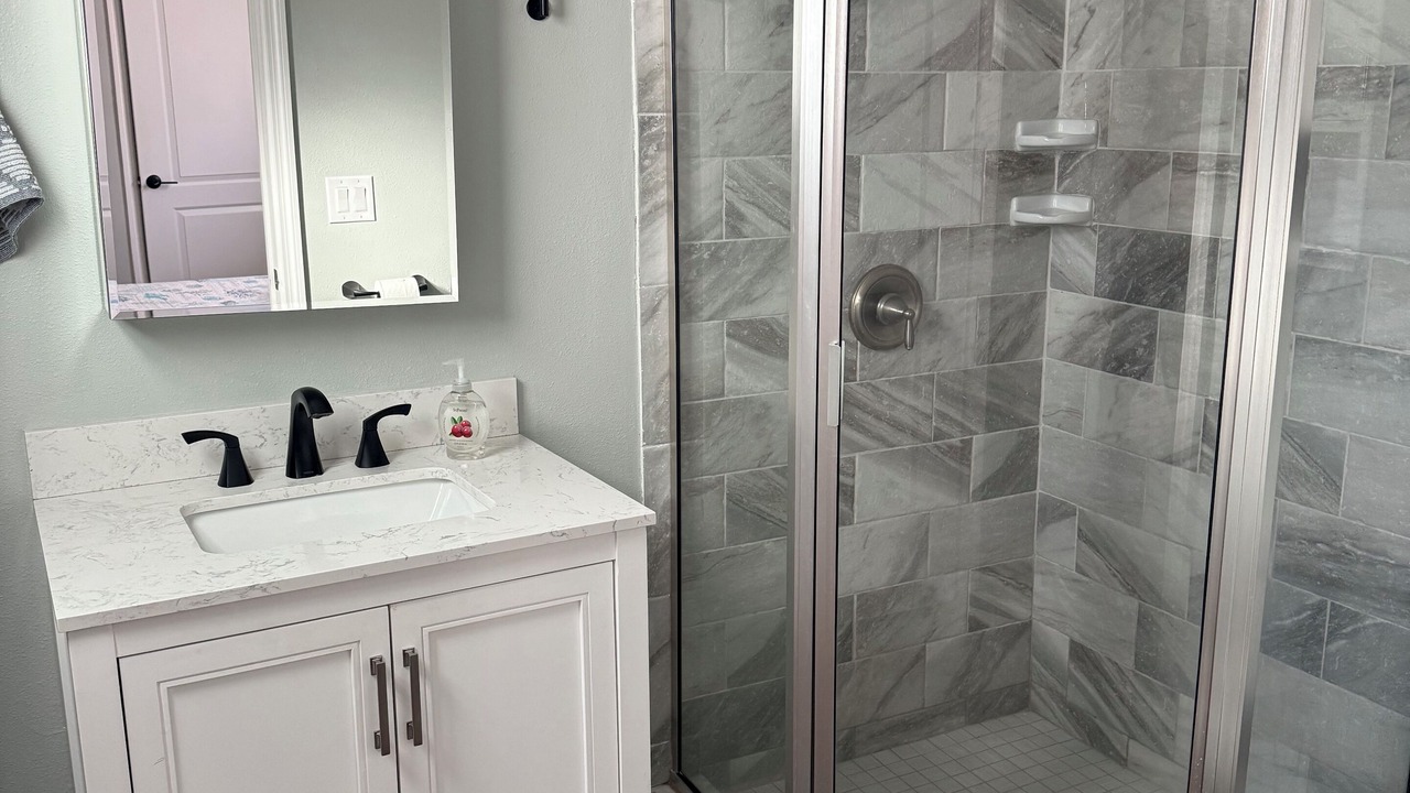 Photo of Bathroom in Hills T P