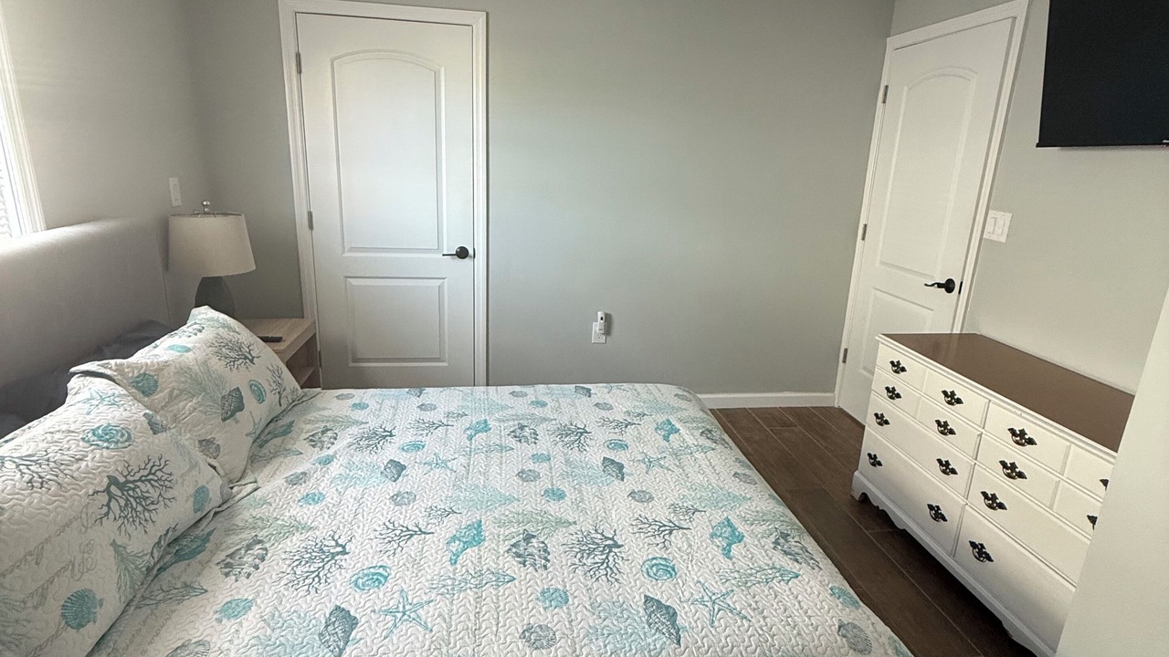 Photo of Bedroom in Hills T P