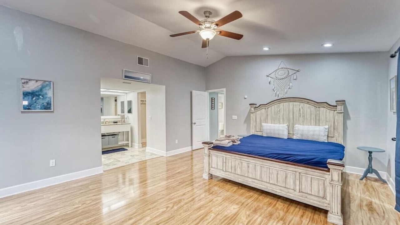 Photo of Bedroom in Temple Crest