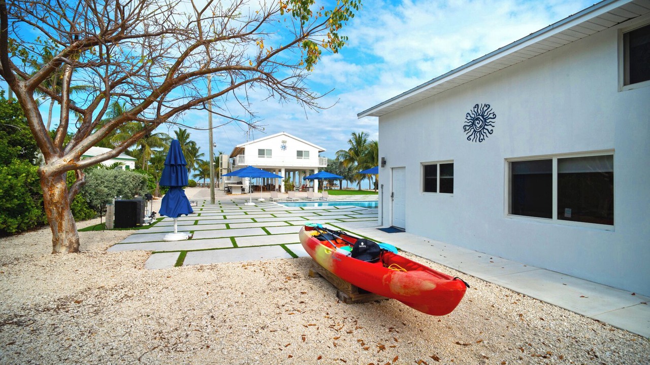 Photo of Others in Tavernier